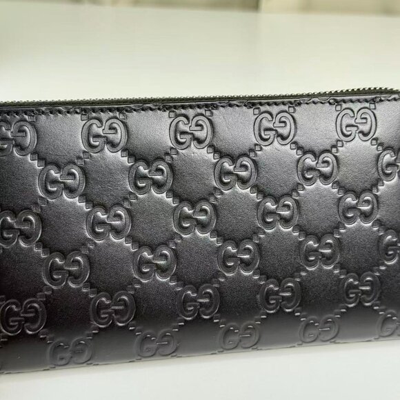 Gucci Black GG Logo Printed Wallet with Classic Logo Design - Picture 7 of 8